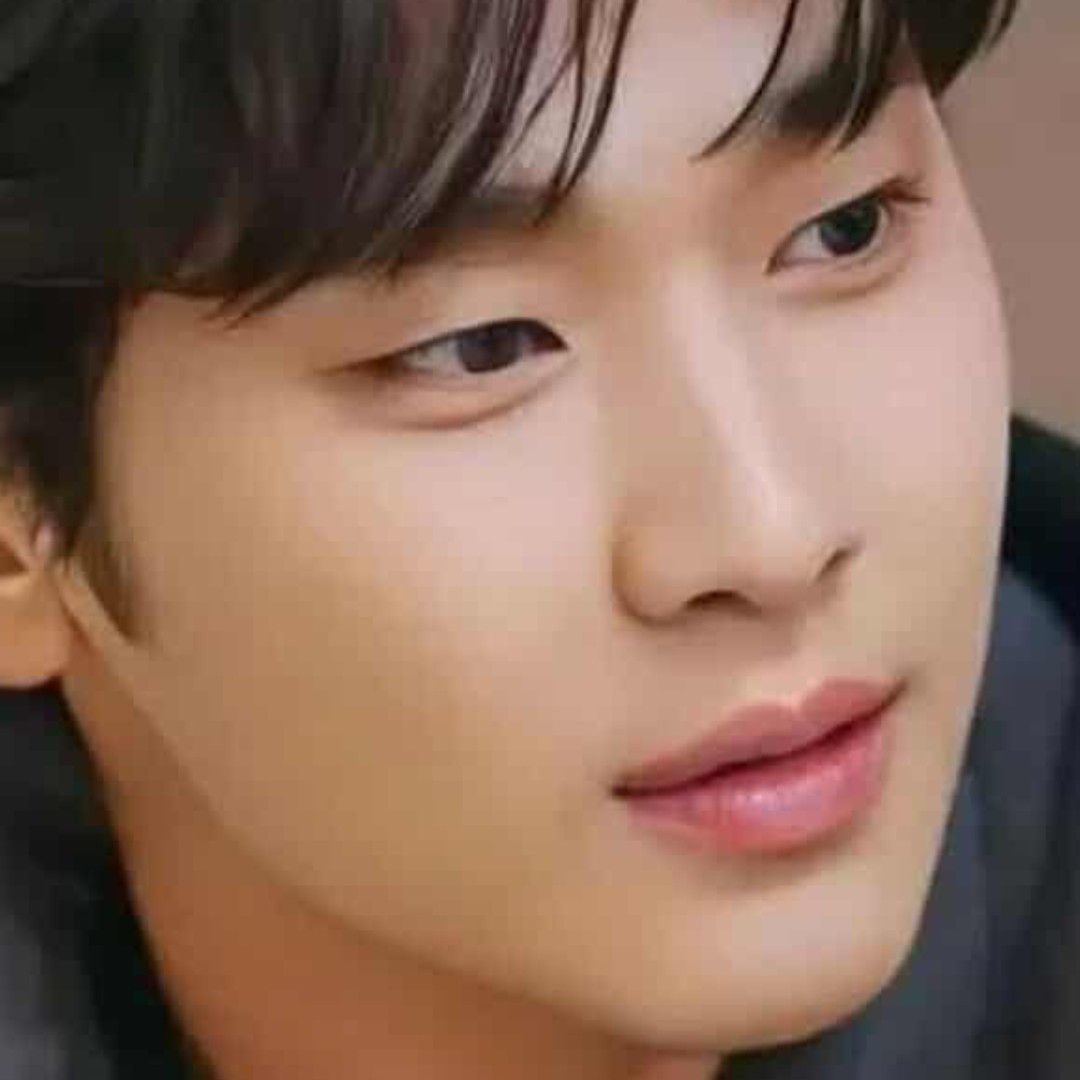 Behind-the-scenes cut of Kim Soohyun