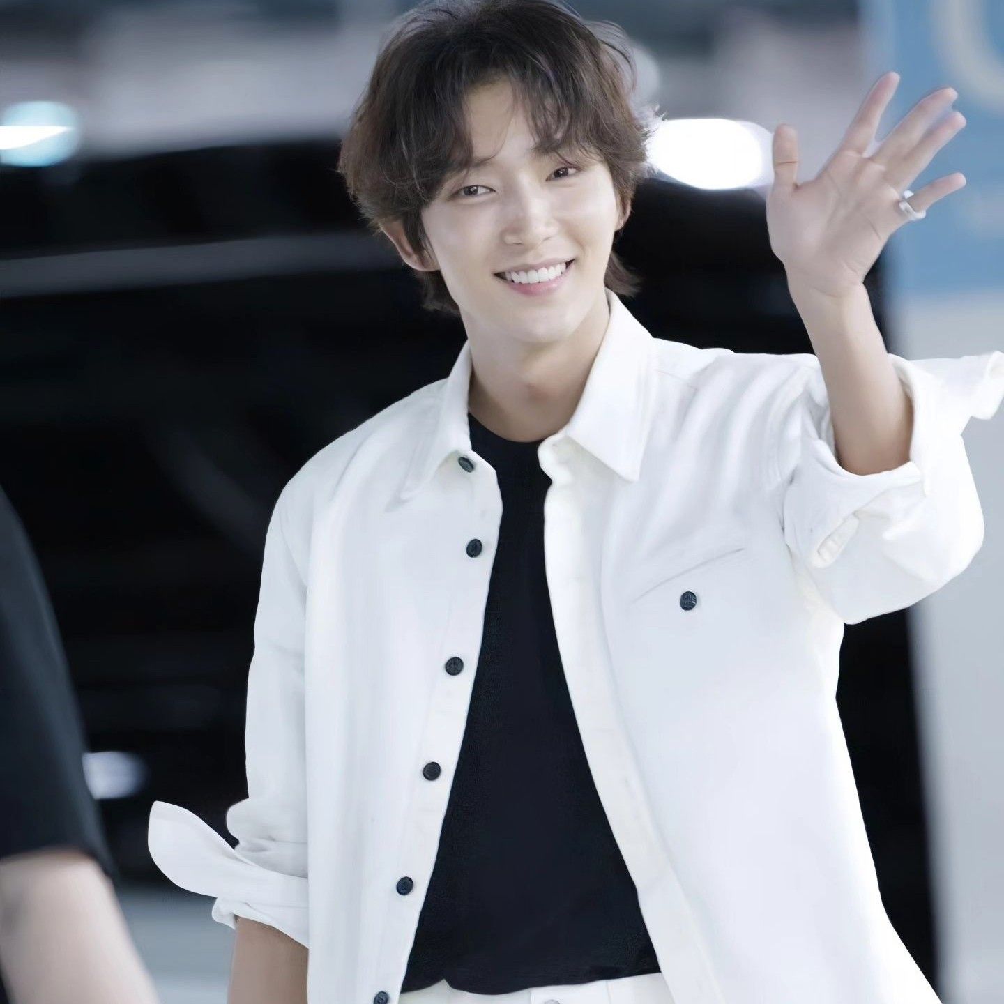 A moment captured by a fan of Lee Joongi