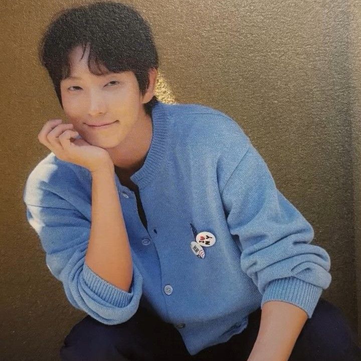 Behind-the-scenes cut of Lee Joongi