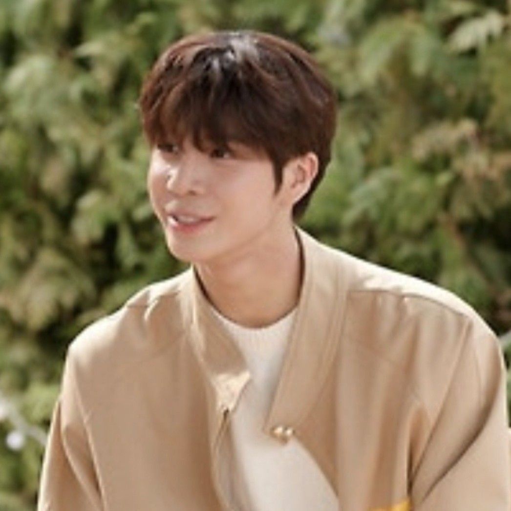 Latest photo of Jeong Dongwon
