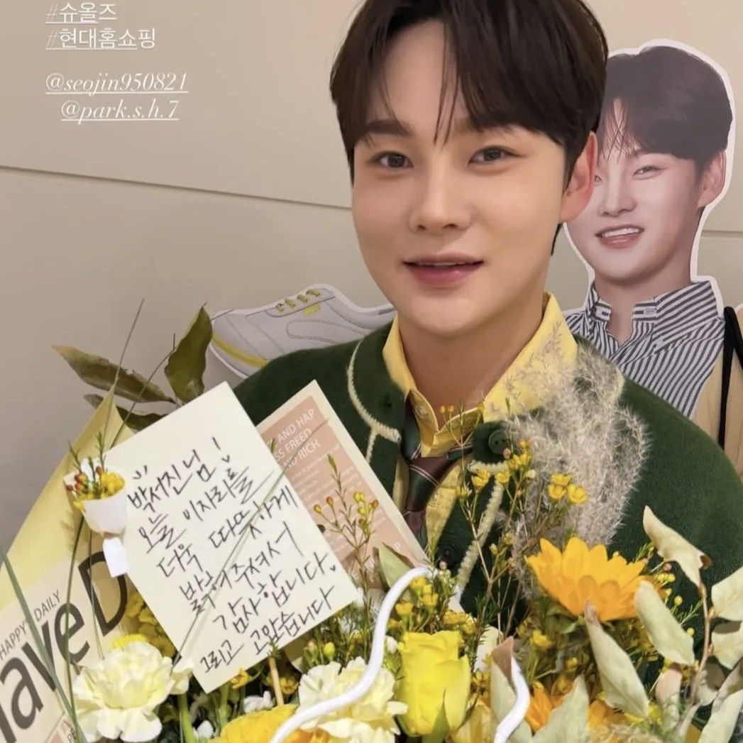 Behind-the-scenes cut of Park Seojin