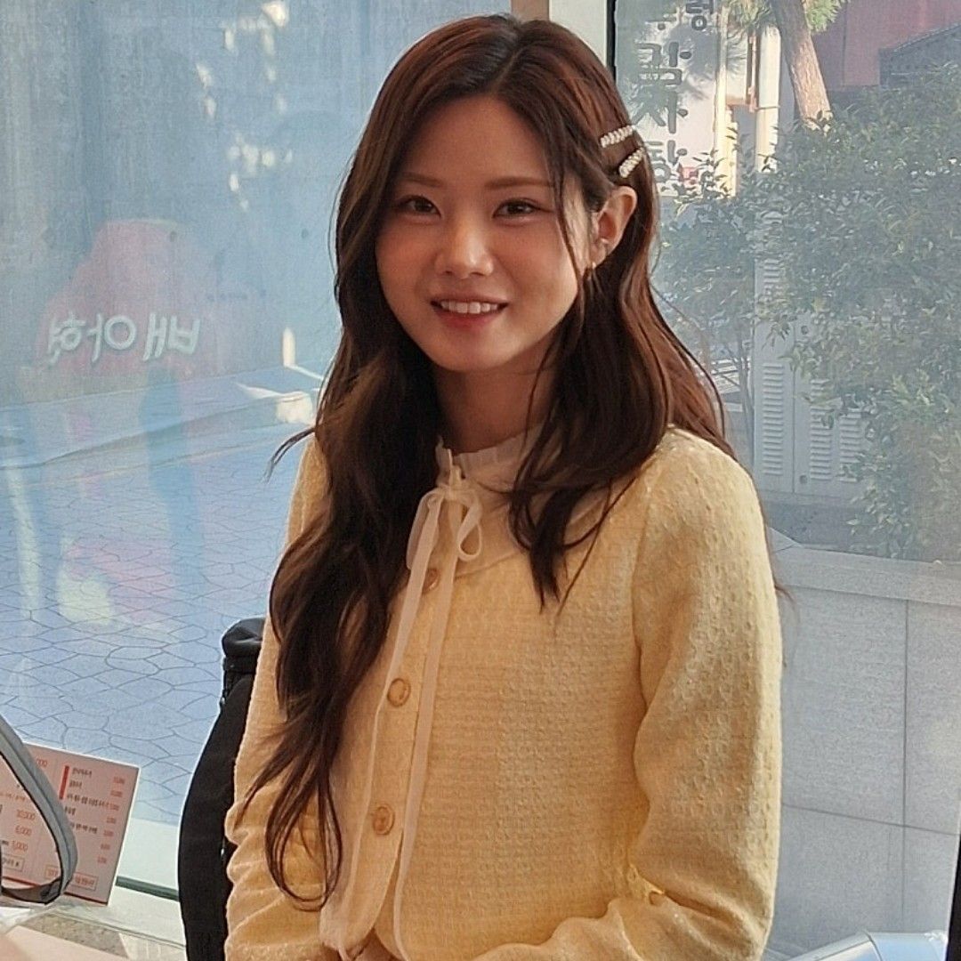 A moment captured by a fan of Bae Ahyeon