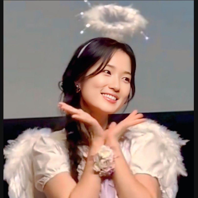 A moment captured by a fan of Kim Hyeyoon
