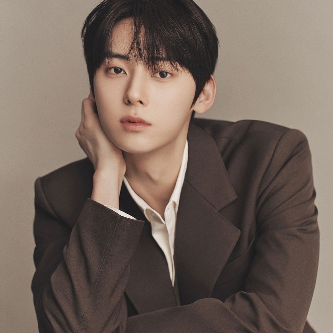 Recent activity shot of Hwang Minhyun