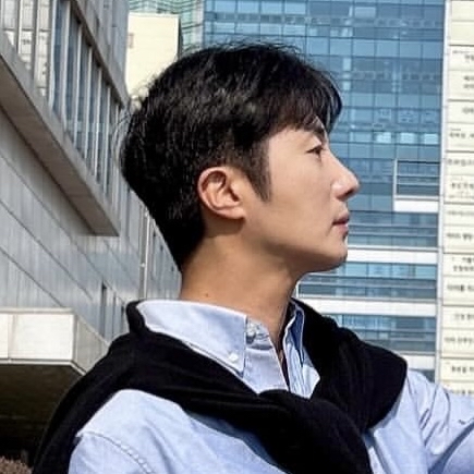 Behind-the-scenes cut of Jung Ilwoo