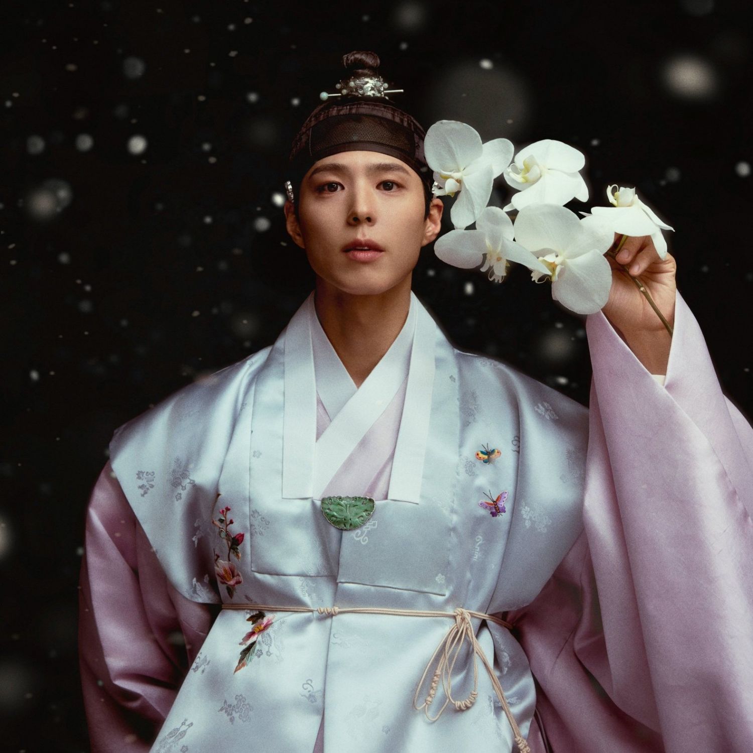 Behind-the-scenes cut of Park Bogum