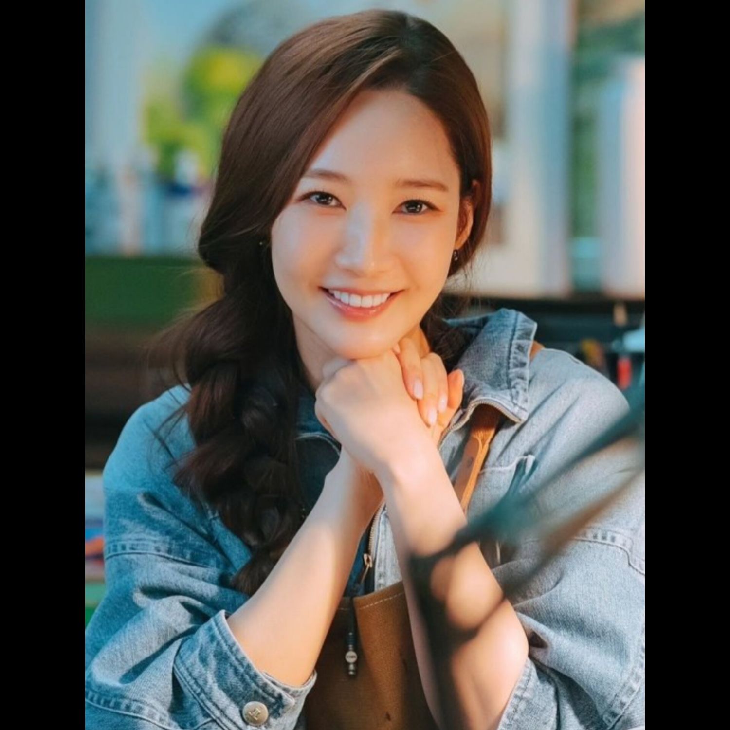 Cuplikan di balik layar dari Park Minyoung