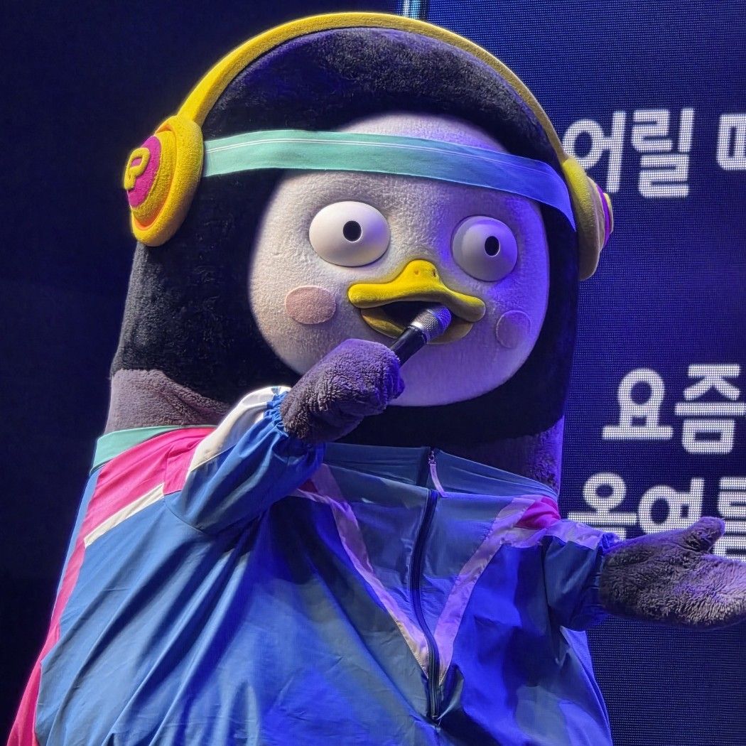 A moment captured by a fan of Pengsoo