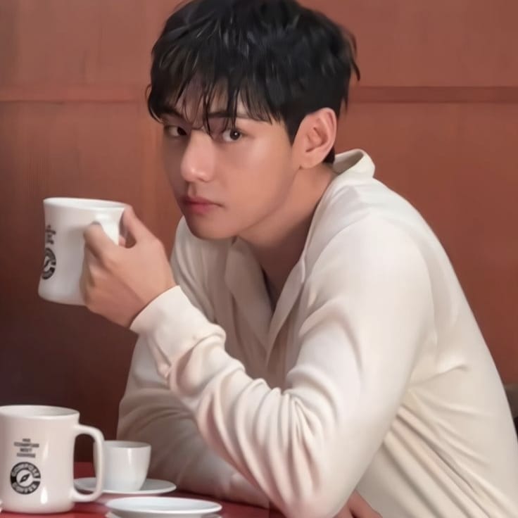 Recent activity shot of Kim Taehyung (V)