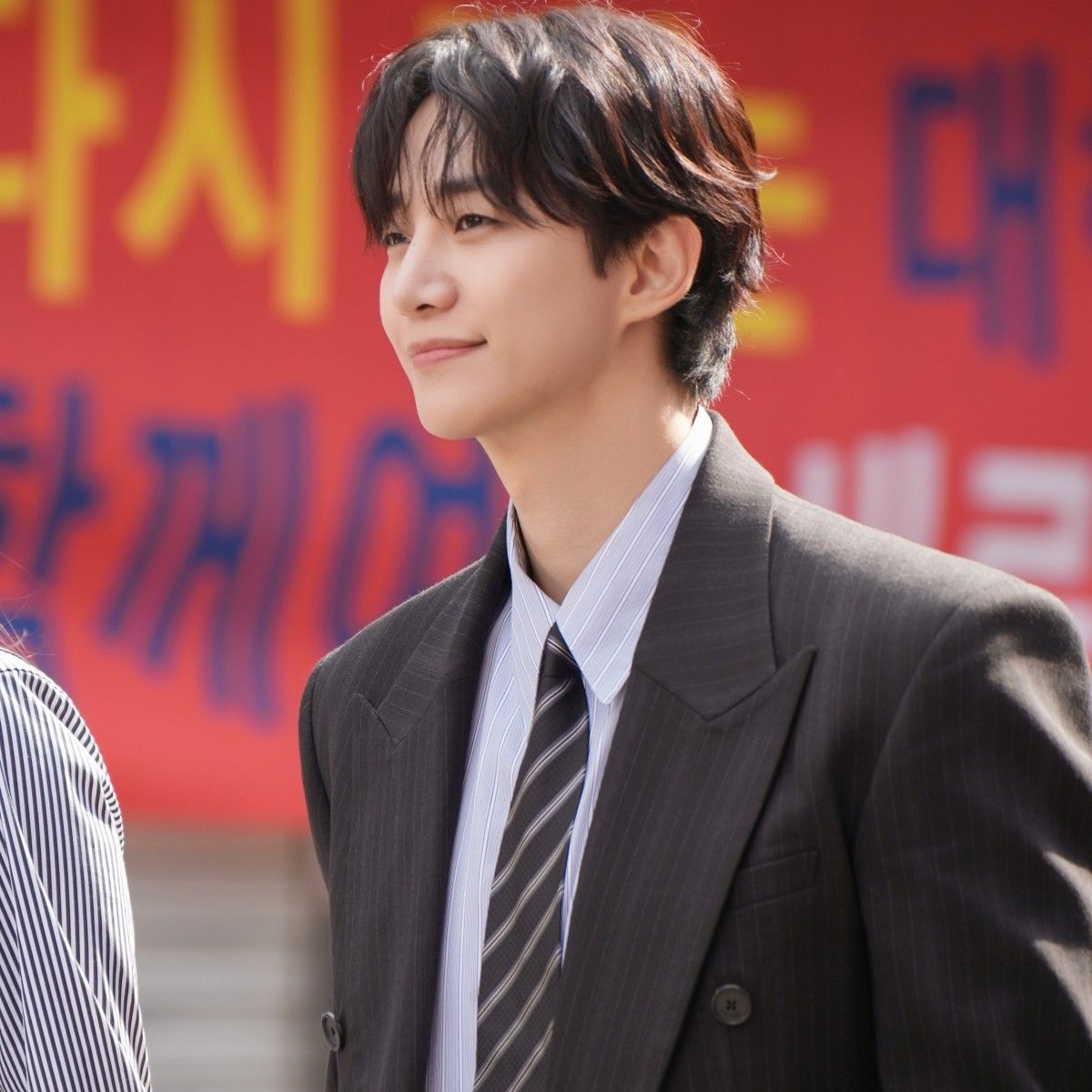 粉丝拍下的李俊昊瞬间