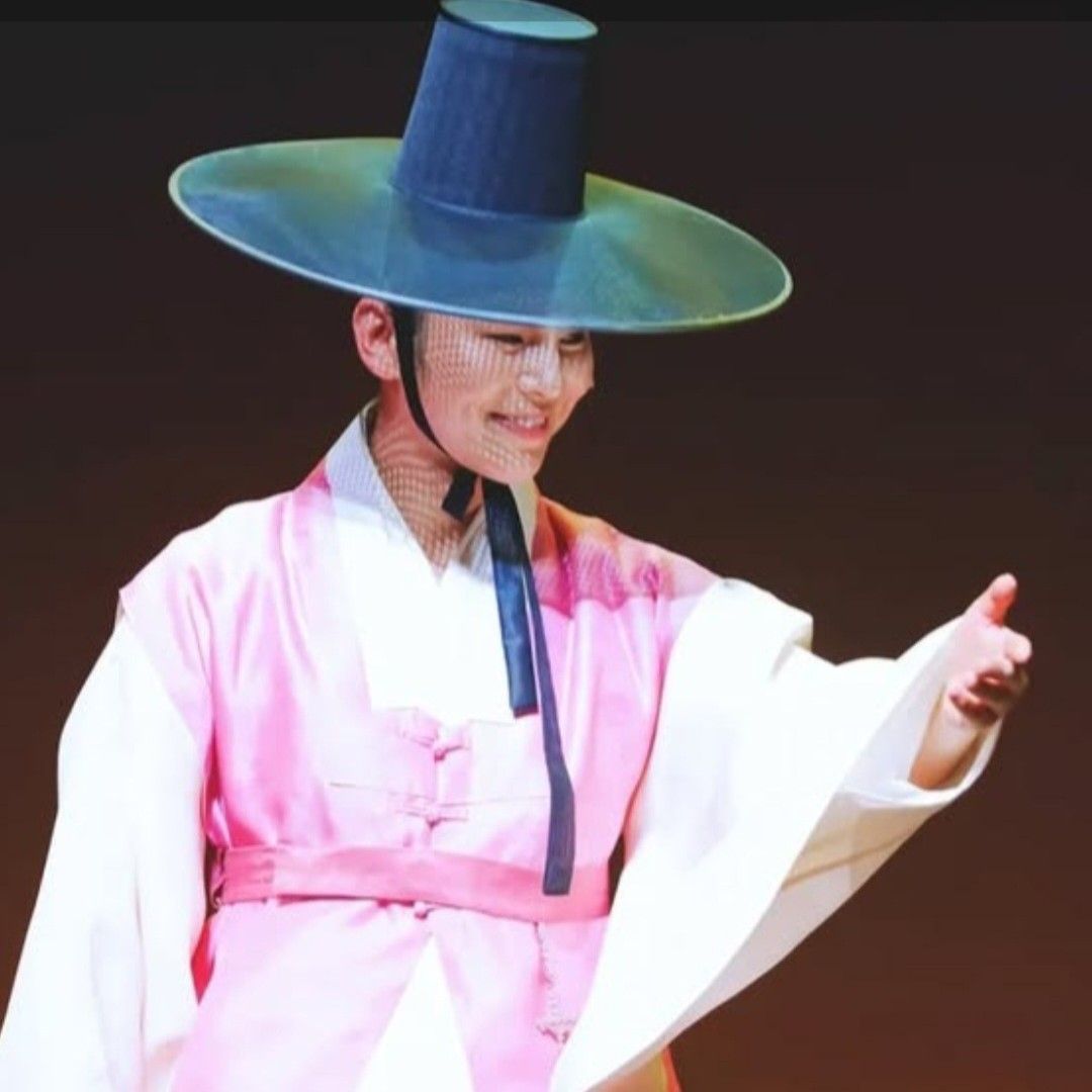 Behind-the-scenes cut of Kim Junsu (1991)