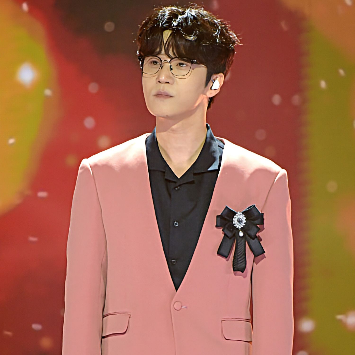 粉丝拍下的Park Jihoo (Mr. Trot 3)瞬间