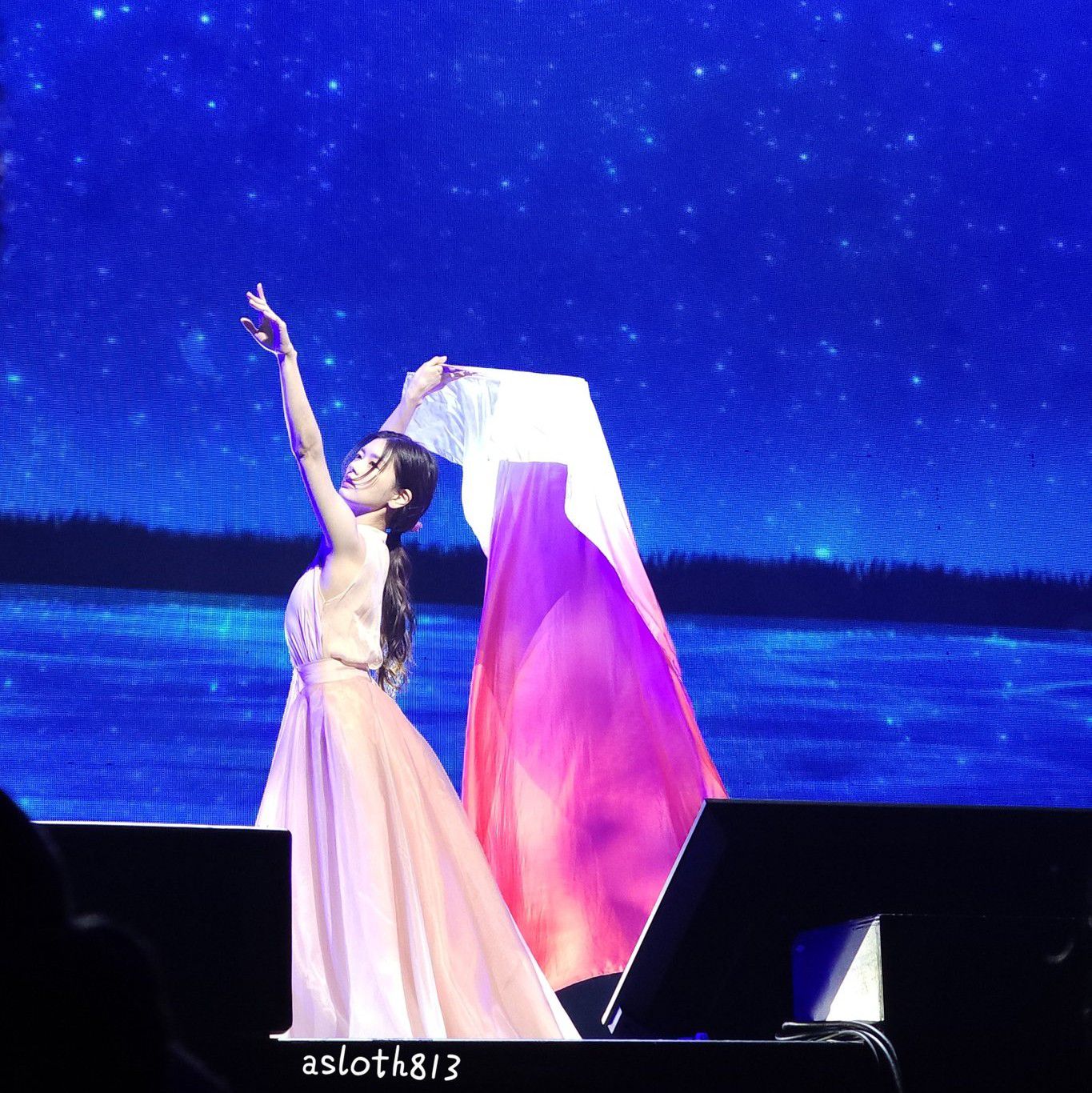 Behind-the-scenes cut of Jung Somin