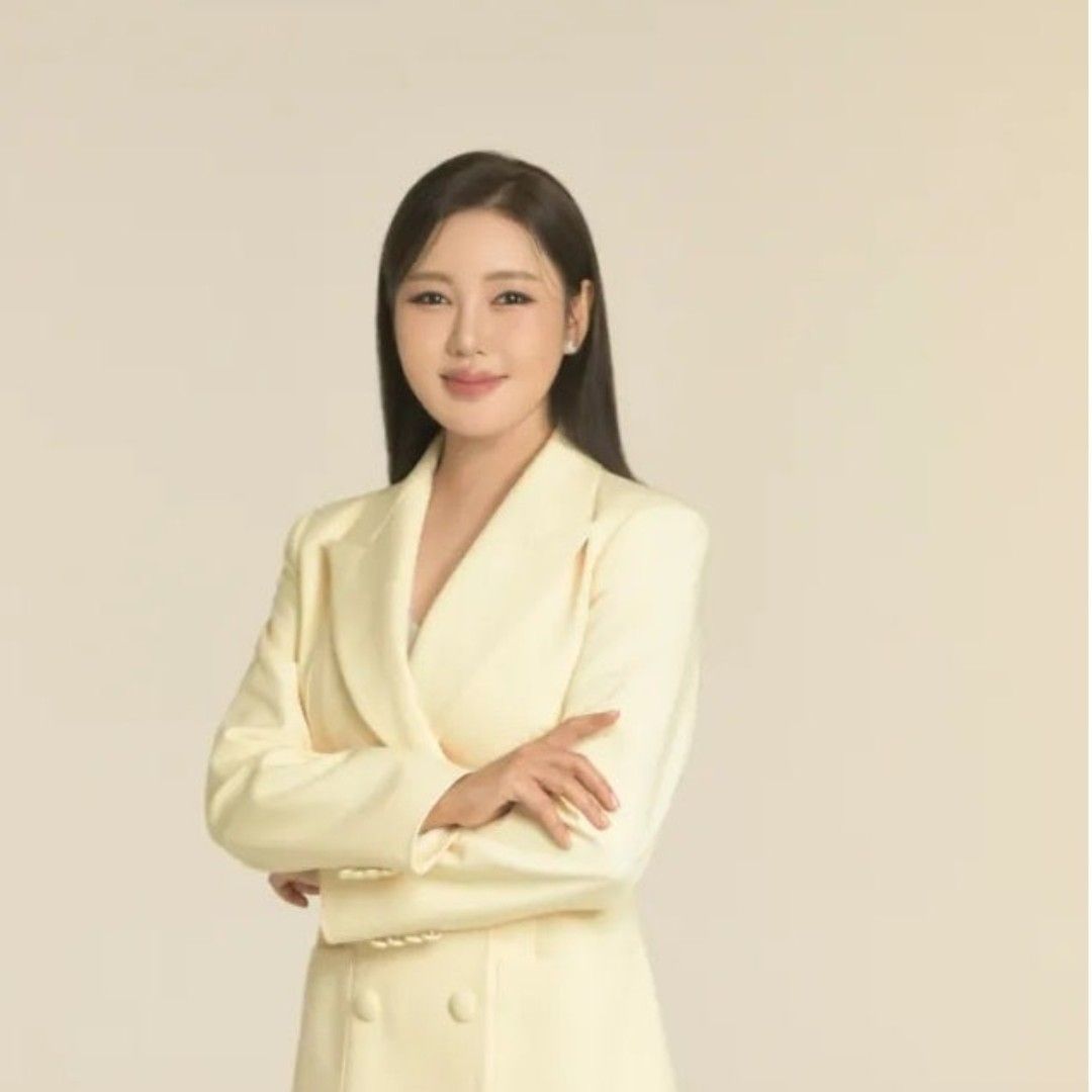 ソン・ガインの最近の活動ショット