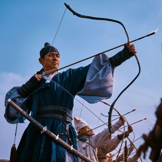 Behind-the-scenes cut of Joo Jihoon