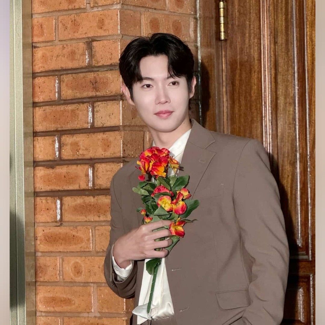 Recent activity shot of Son Taejin