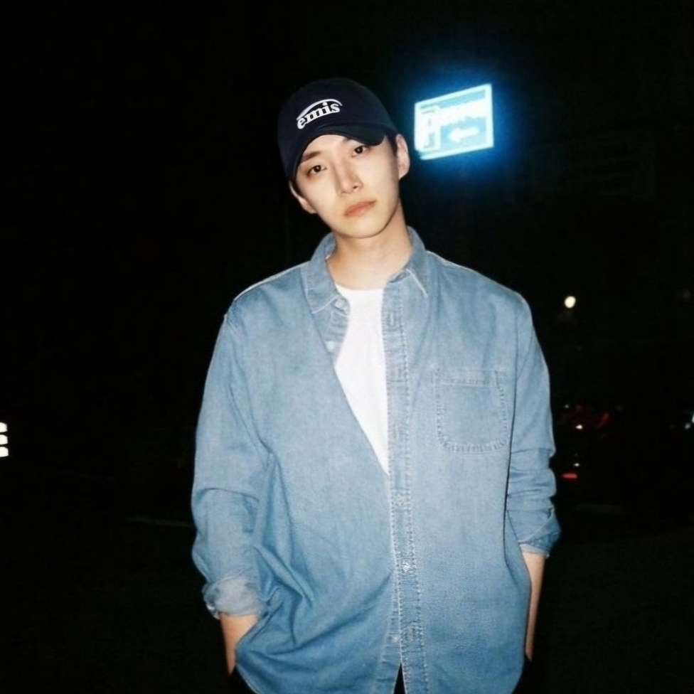 Recent activity shot of Lee Junho