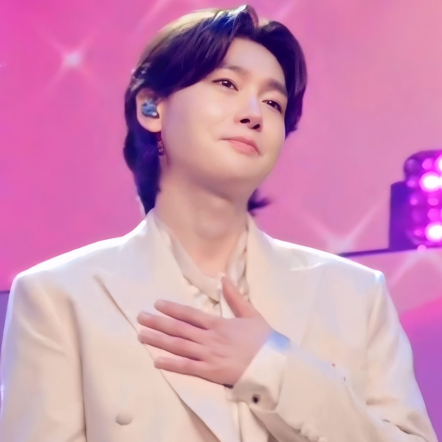 A moment captured by a fan of Kim Yongbin