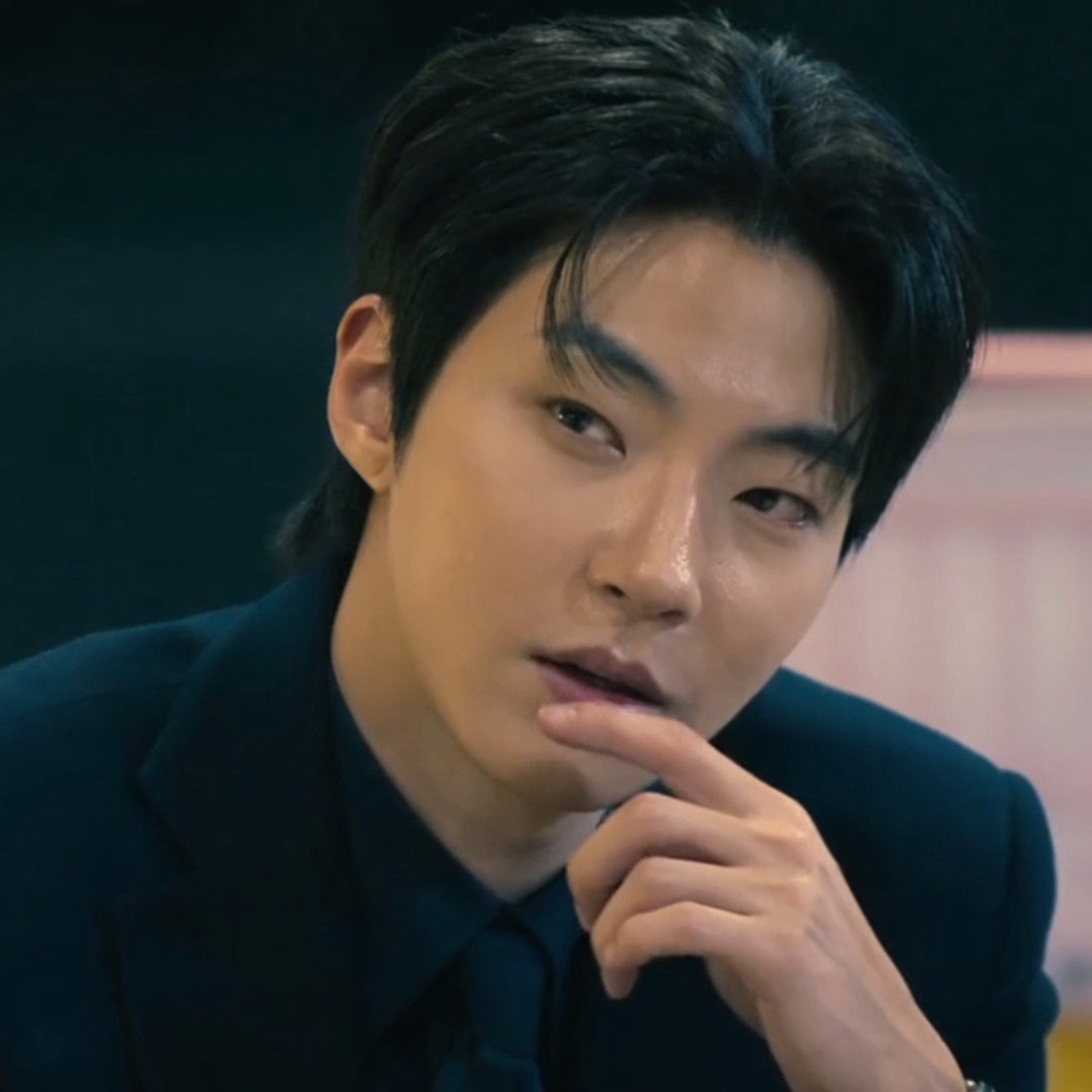 Recent activity shot of Hwang Inyoup