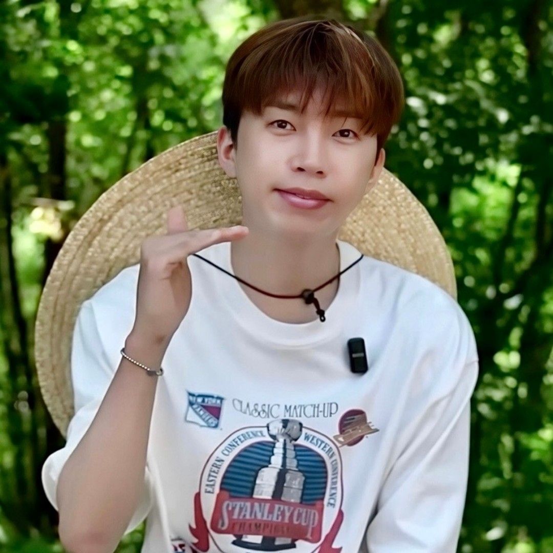 Recent activity shot of Lim Youngwoong
