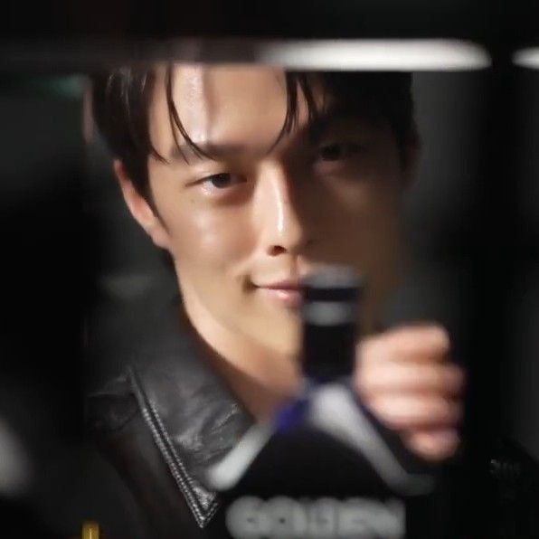 A moment captured by a fan of Jang Kiyong