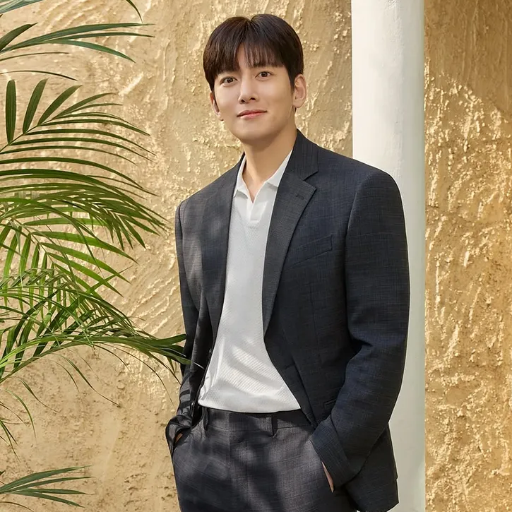 지창욱 최근 활동샷