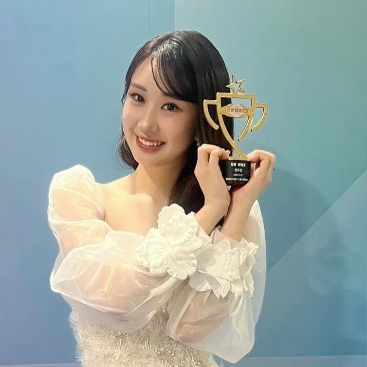 Momen yang diabadikan oleh penggemar Jeon Yujin