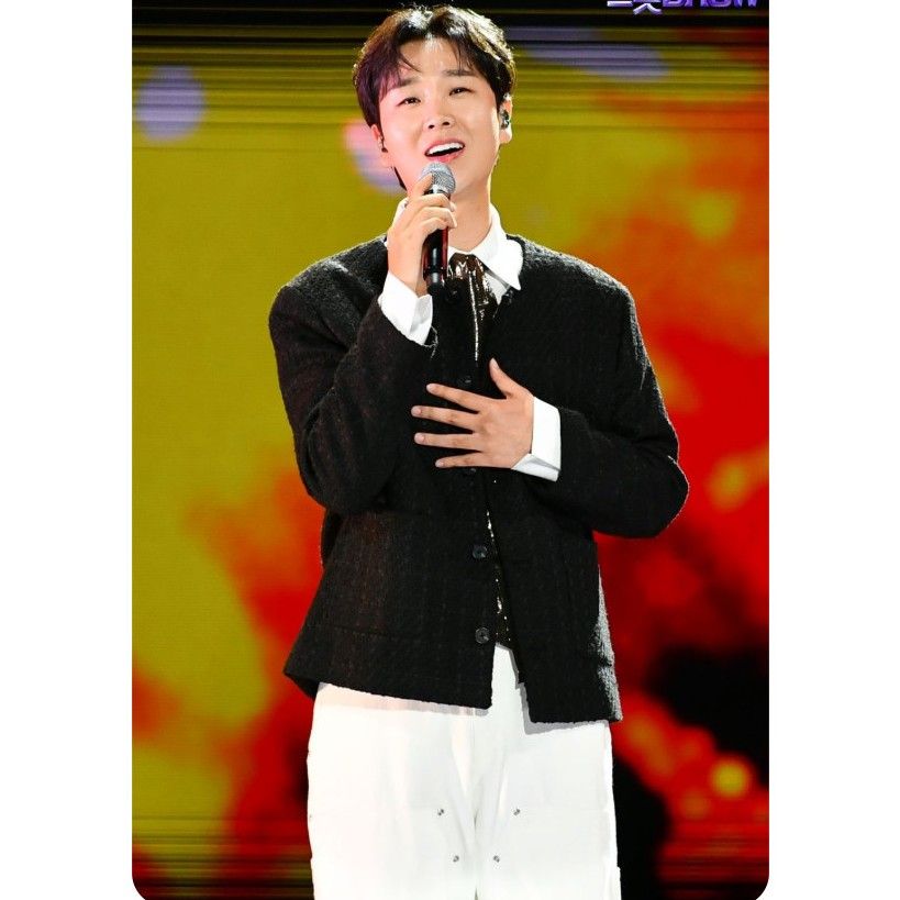 Behind-the-scenes cut of Song Minjun