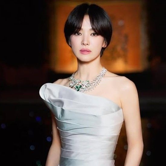 A moment captured by a fan of Song Hyekyo