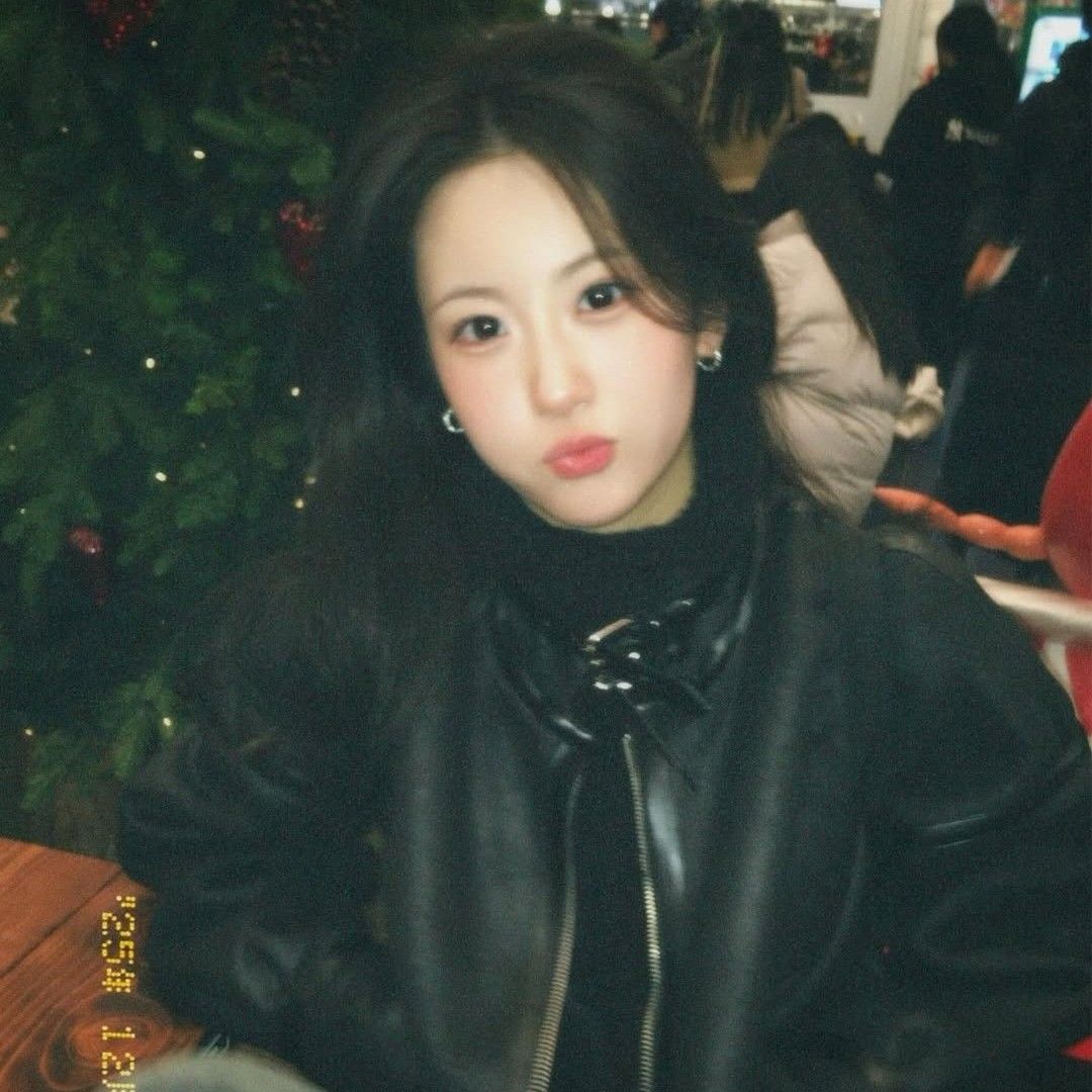 Foto terbaru dari Oh Yujin