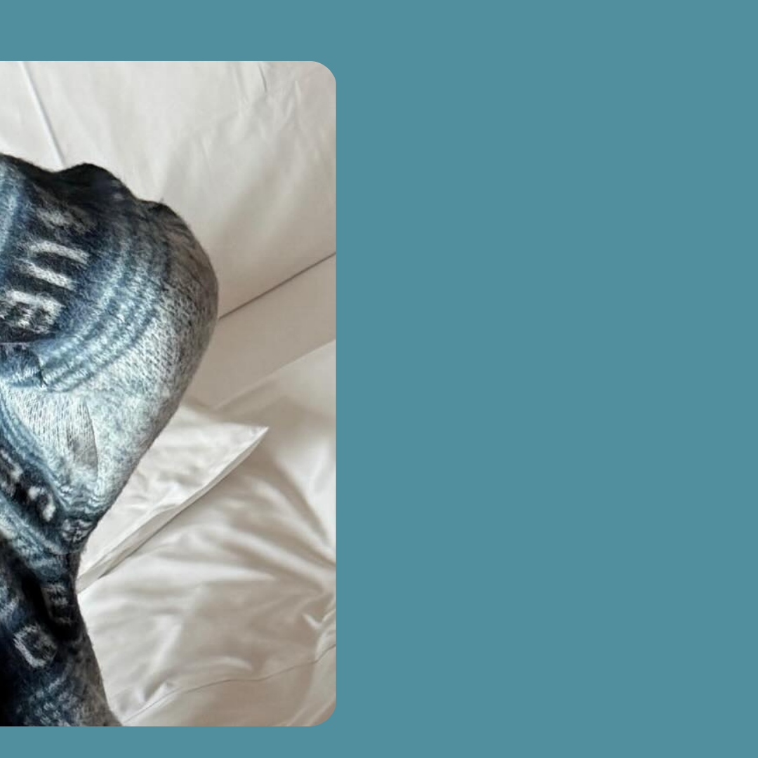 Behind-the-scenes cut of Book Kasidet Plookphol