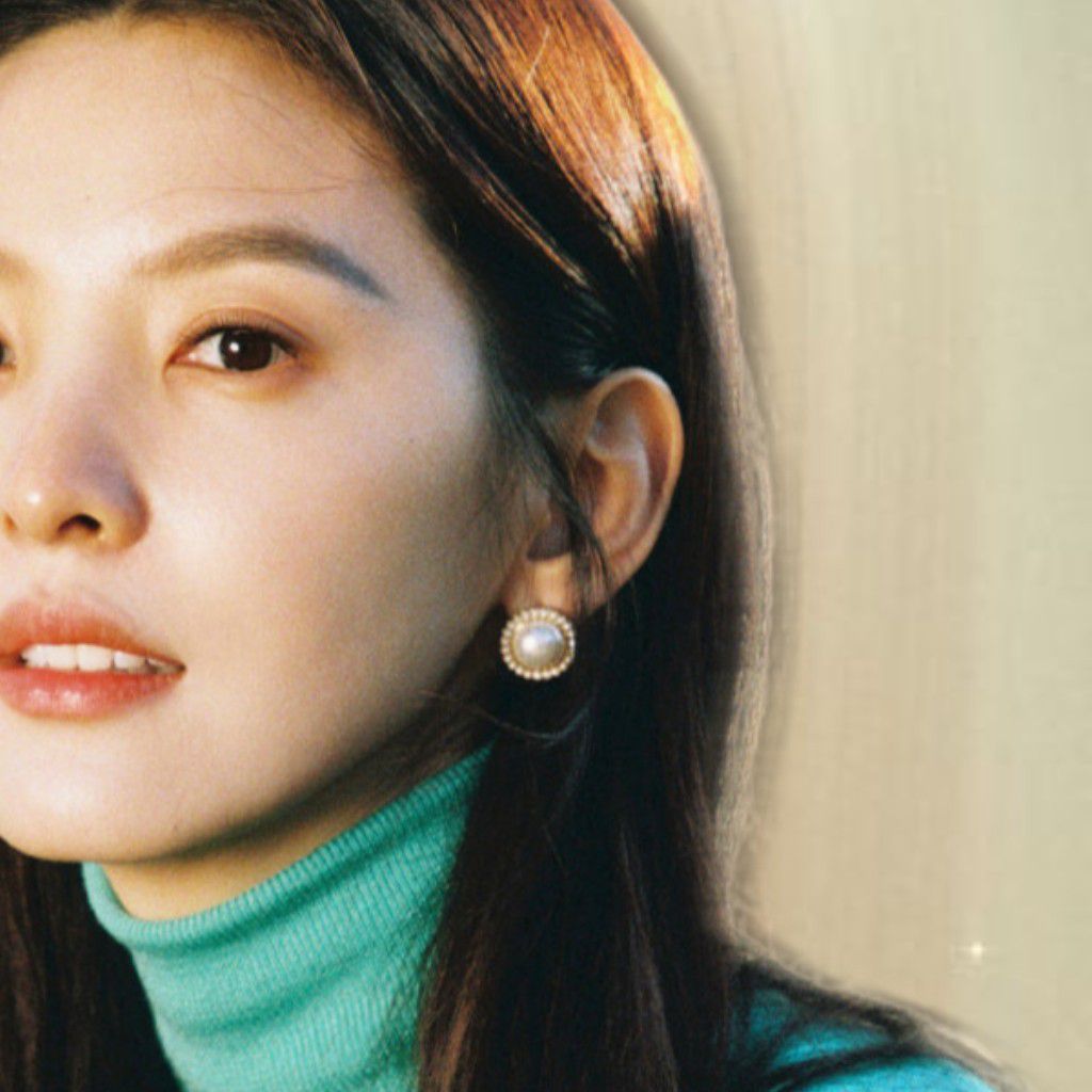 Recent activity shot of Zhang Ruonan