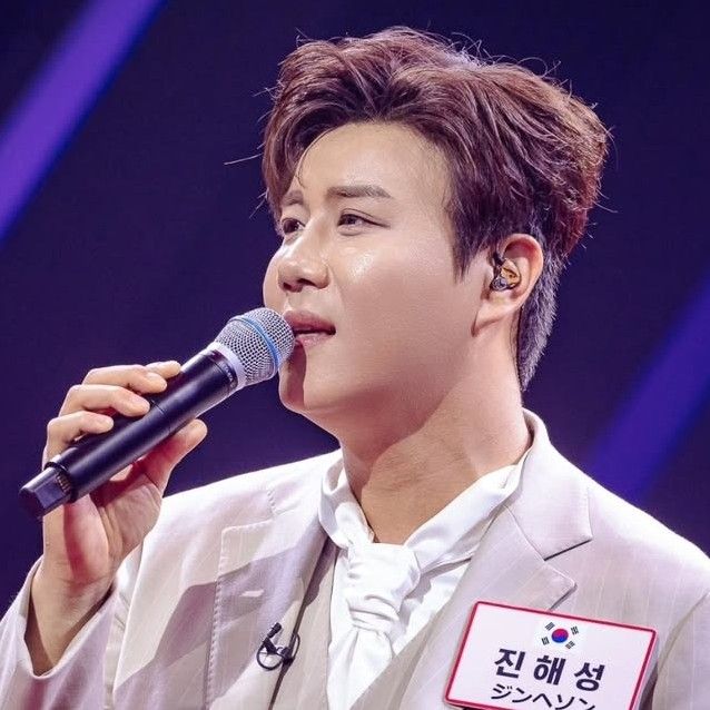 Behind-the-scenes cut of Jin Haesung