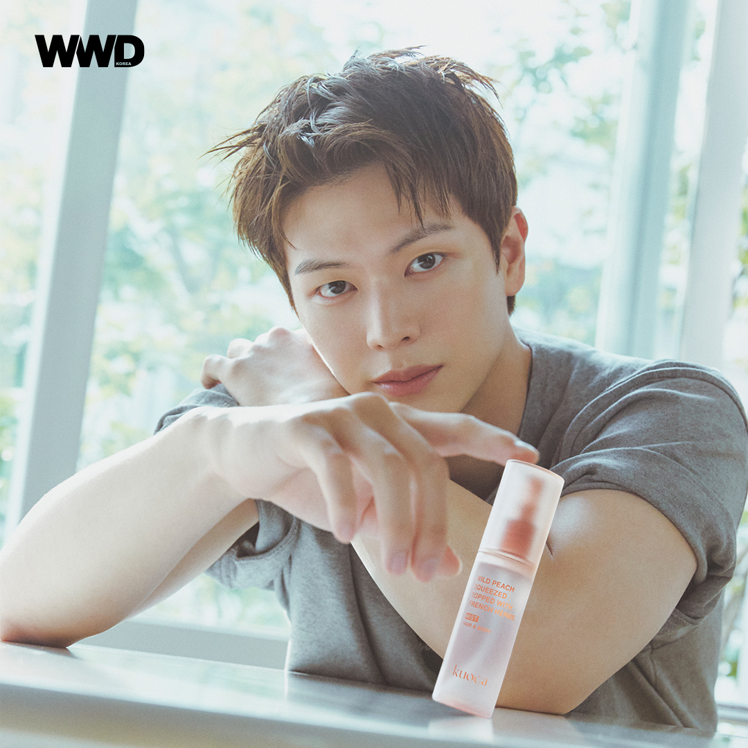Latest photo of Yook Sungjae
