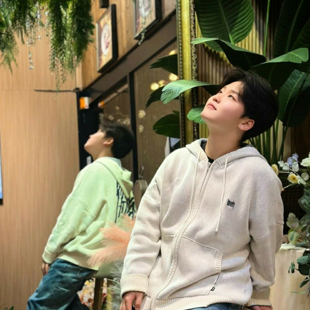 Behind-the-scenes cut of Park Sungon