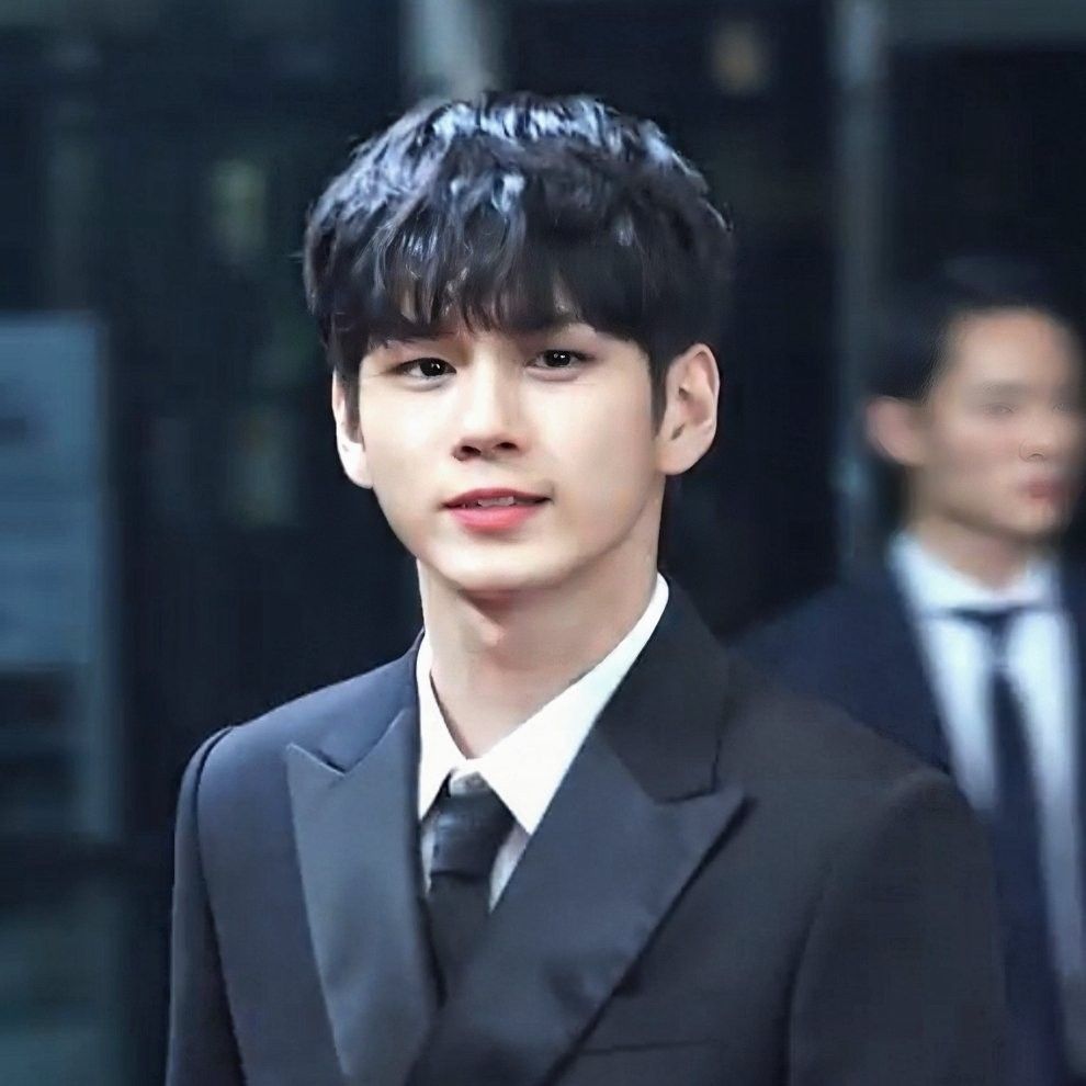 Recent activity shot of Ong Seongwu