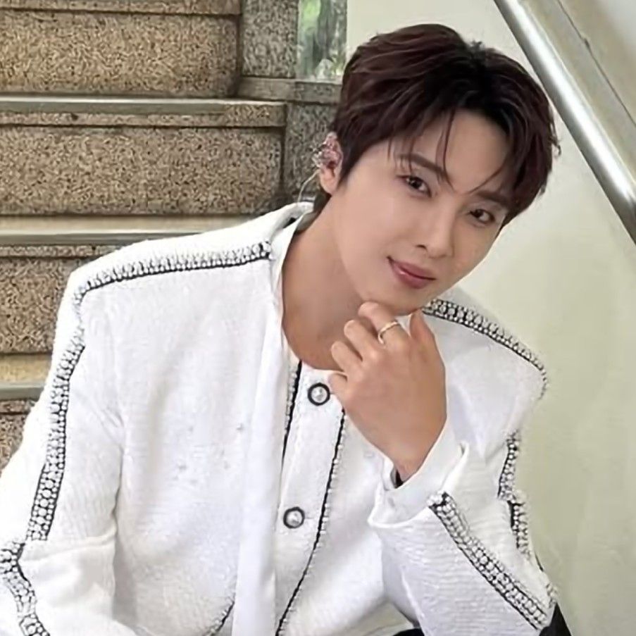 Latest photo of Hwang Yunsung