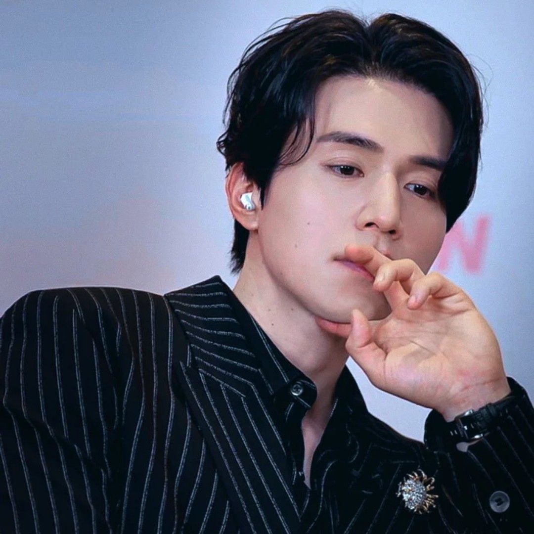 Latest photo of Lee Dongwook