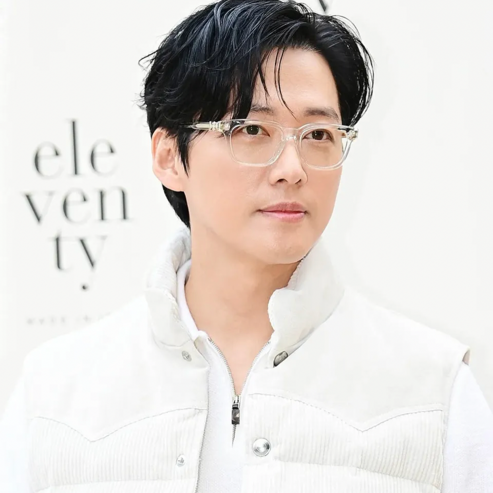 Latest photo of Namkoong Min