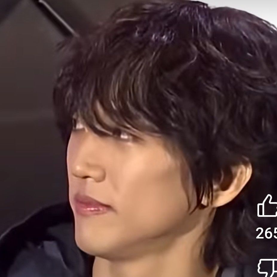 Behind-the-scenes cut of Lee Seungyoon