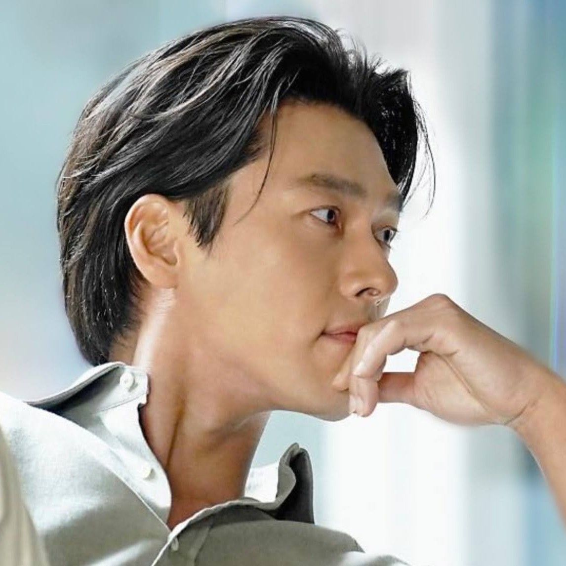 Latest photo of Hyun Bin