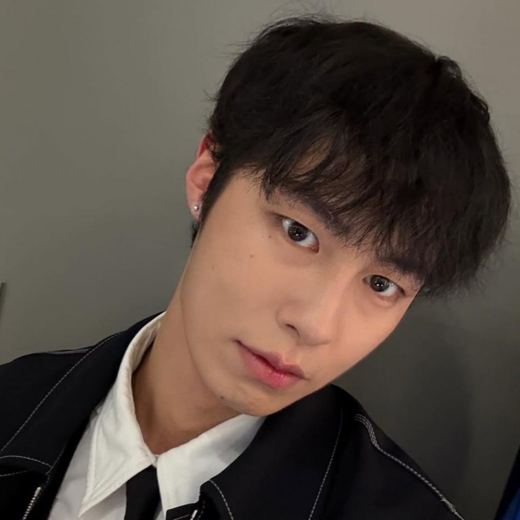 Recent activity shot of Lee Jaewook