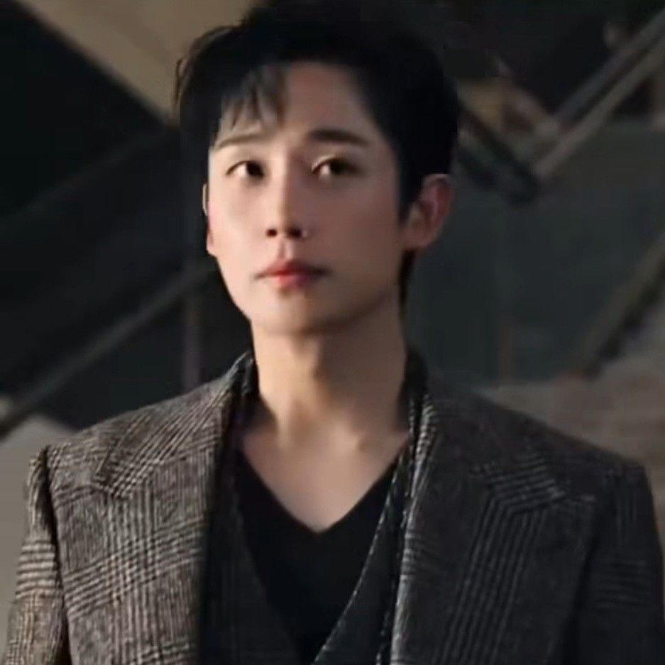 Behind-the-scenes cut of Jung Haein
