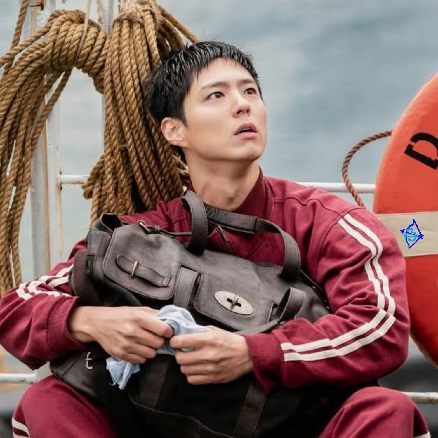 A moment captured by a fan of Park Bogum