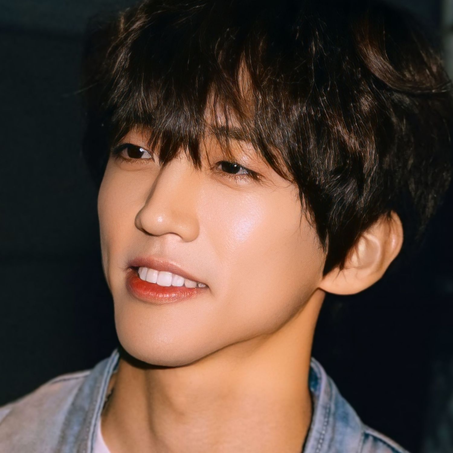 Recent activity shot of Lee Seungyoon