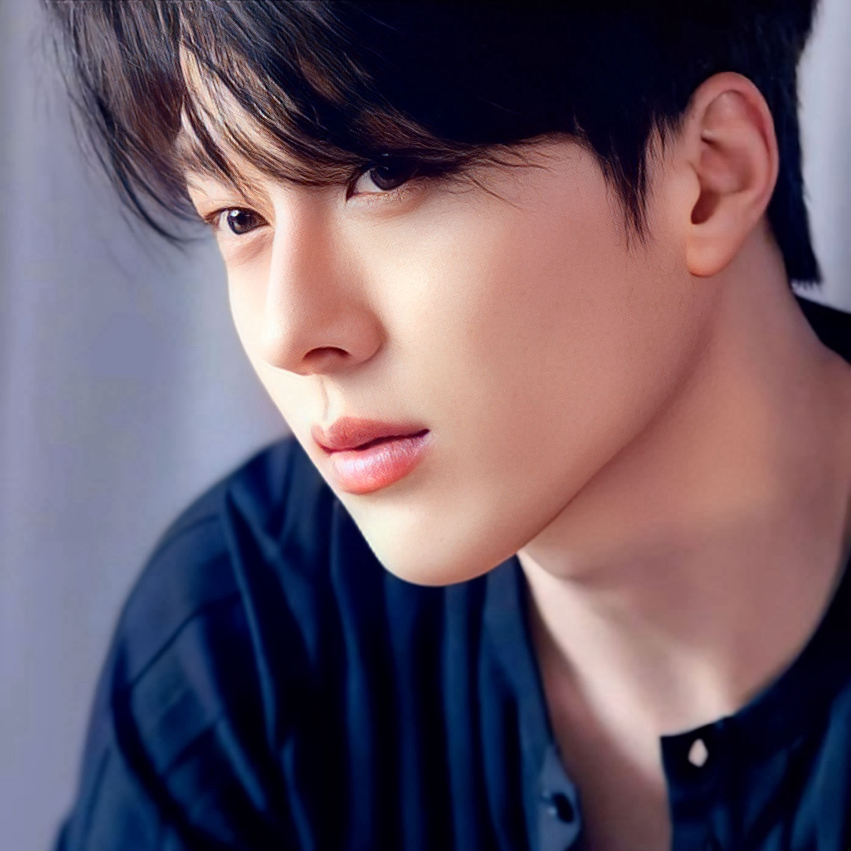 장기용의 비하인드 컷