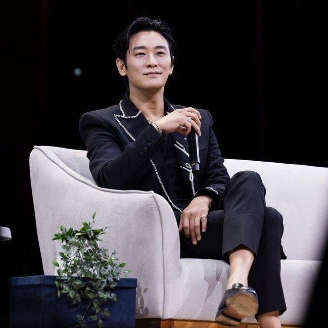 Recent activity shot of Joo Jihoon