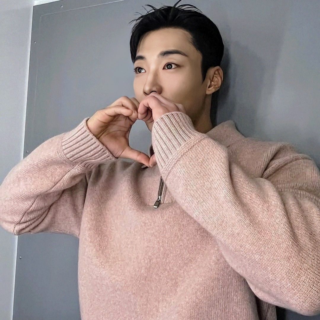 Behind-the-scenes cut of Woo Dohwan