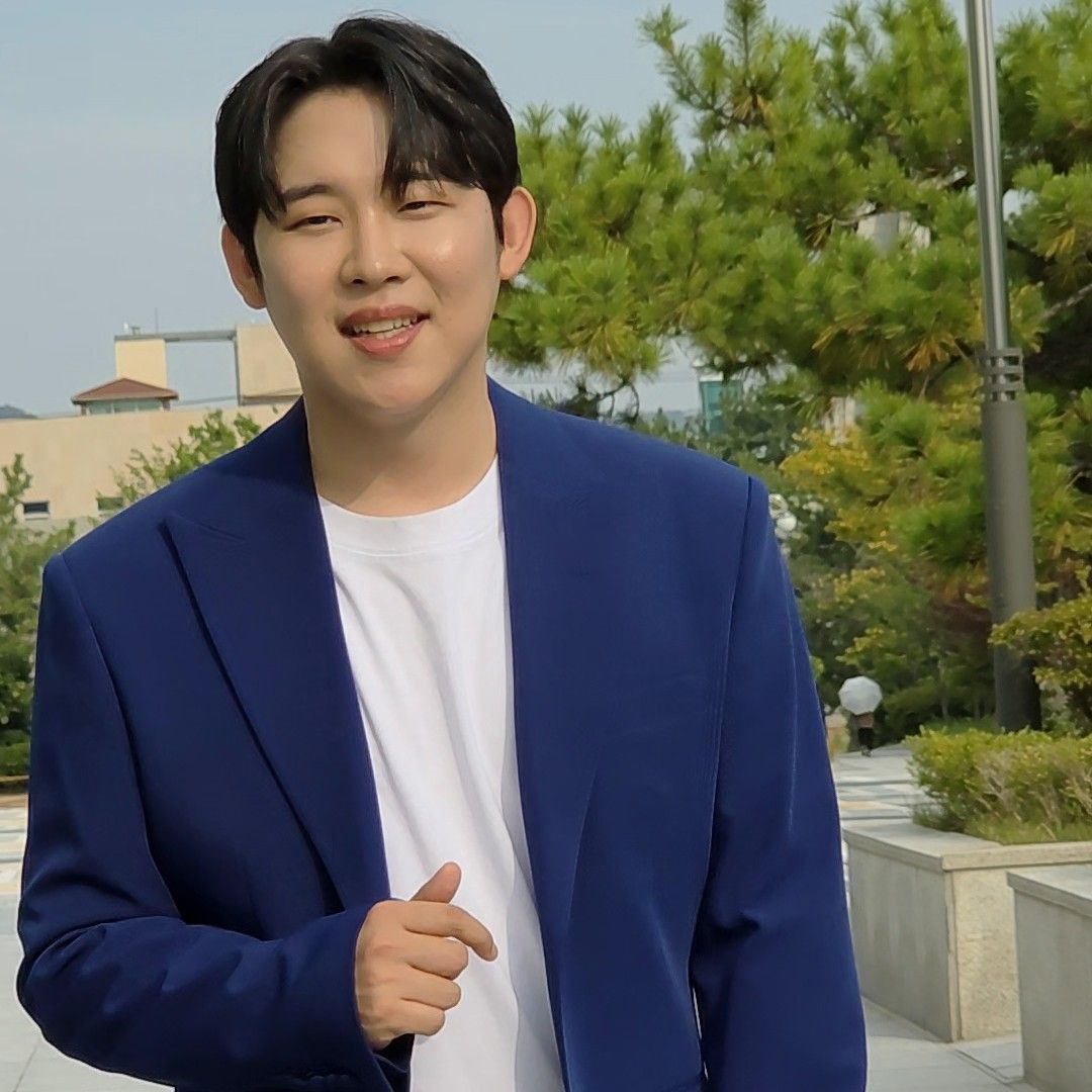 Latest photo of Jinuk