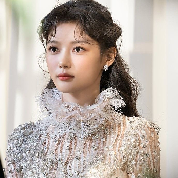 Behind-the-scenes cut of Kim Youjung